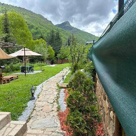 Cosy Mountain Villa In Nizepole بيتولا المظهر الخارجي الصورة