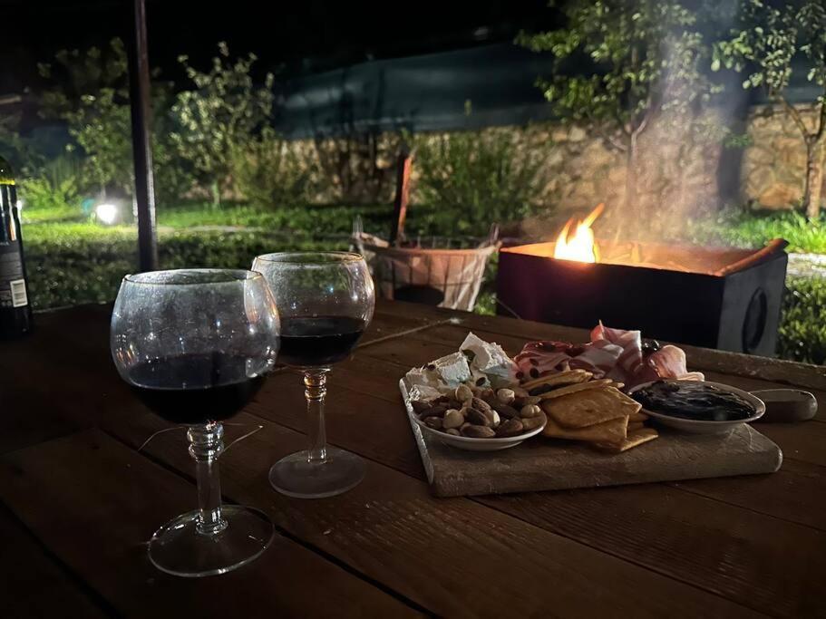 Cosy Mountain Villa In Nizepole بيتولا المظهر الخارجي الصورة